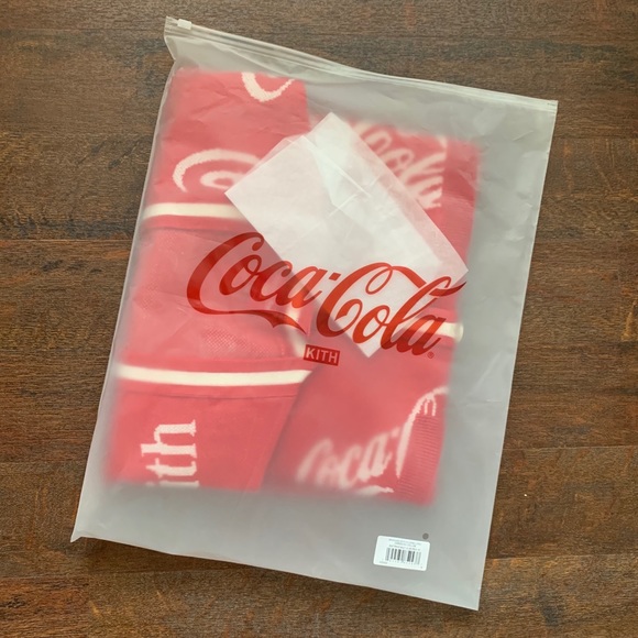 🔥HOST PICK🔥 NWT Kith x Coca- Cola x Mitchell & Ness sweater - Picture 11 of 15